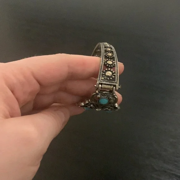 Silver Statement bracelet - Picture 4 of 5